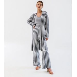 DUMA OFFICIAL Elinor Long Cardigan in Grey/White